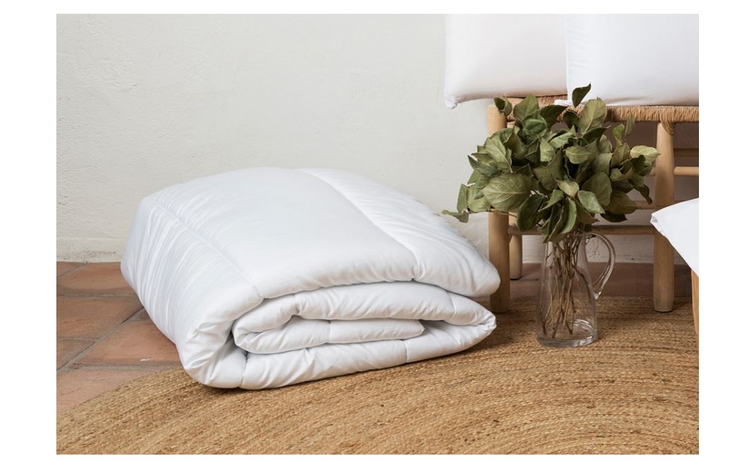 Couette Anti-acariens DUO 4 Saisons (125 g/m² + 250 g/m²)